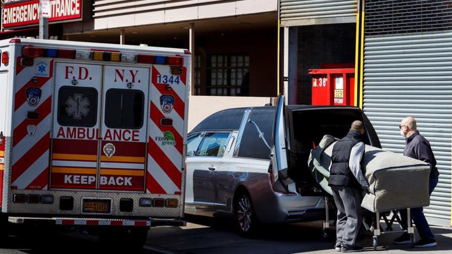 No tocar, no besar, funerales virtuales en EE.UU. ante el coronavirus