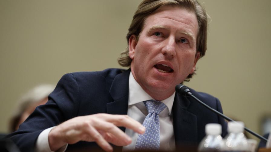 Trump despide al director de agencia de seguridad electoral