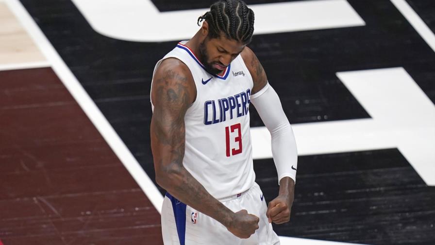 Clippers se adelantan en playoffs tras vencer a Jazz 119-111
