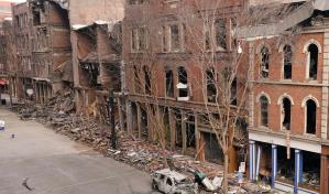 FBI: Responsable de explosión envió material a conocidos