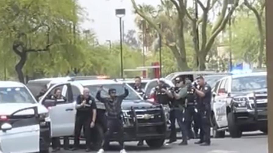 Joven de 19 años acusado de disparar a personas en Phoenix