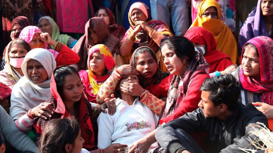 Protestas por el derrumbe que mató a 24 personas en un funeral en la India