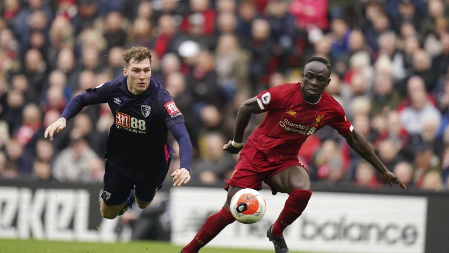 Liverpool vence a Bournemouth y se acerca más al cetro