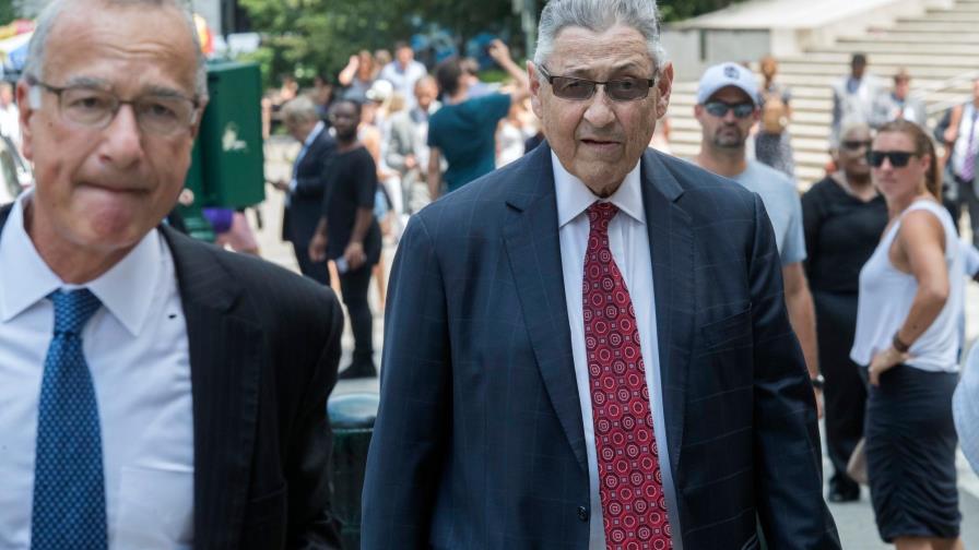 Excongresista de NY inicia pena de cárcel por corrupción Excongresista de NY inicia pena de cárcel por corrupción