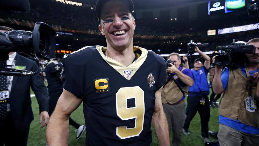 Fuente AP: Brees y Saints pactan por 50 millones y 2 años Fuente AP: Brees y Saints pactan por 50 millones y 2 años