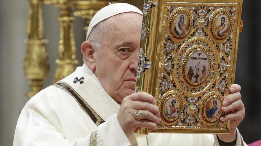 Papa: Rechacen al “dios del dinero” y sirvan al prójimo