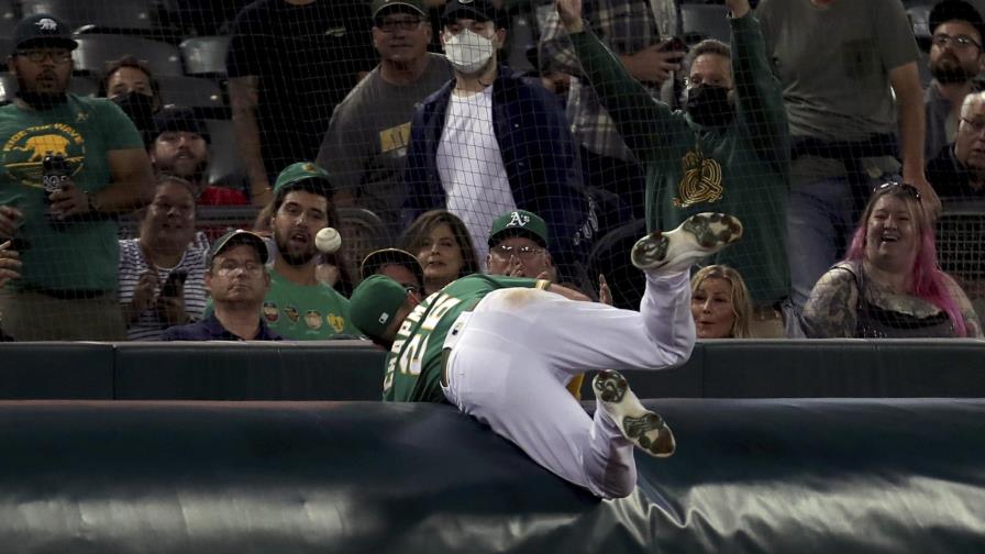 Marineros vencen a Atléticos, siguen en lucha por wild card