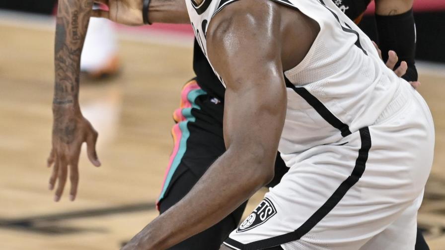 Vídeo | Triple-doble de Harden impulsa a Nets sobre Spurs