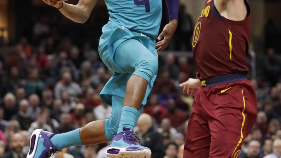 Graham quiebra el empate; Hornets superan a Cavs
