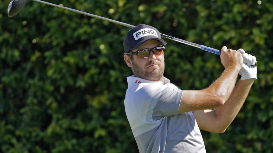 Conners toma ventaja de 1 golpe en el Bay Hill