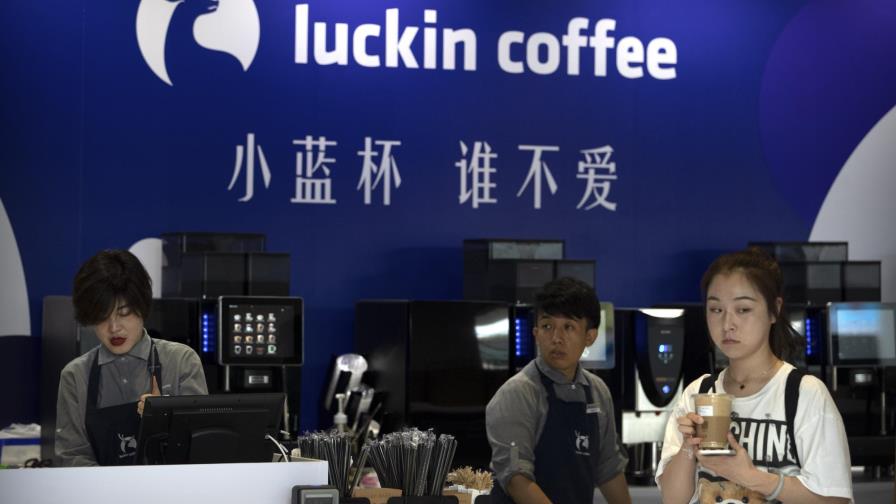 Luckin Coffe acepta pagar multa de 180 millones de dls Luckin Coffe acepta pagar multa de 180 millones de dls
