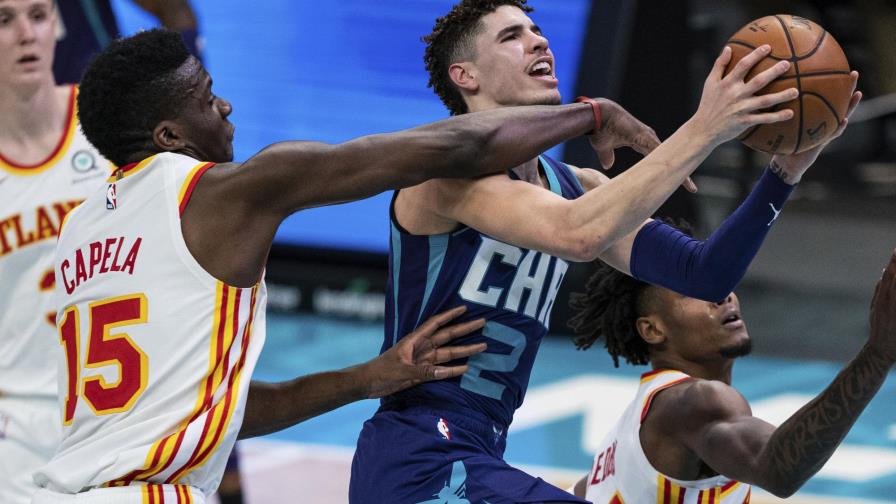 Ball, jugador más joven de la NBA con un triple doble