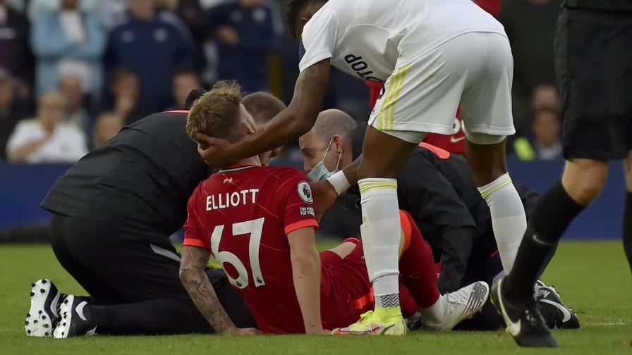 Liverpool: Elliott, operado de fractura en un tobillo