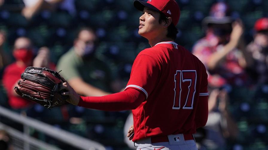 Ohtani poncha a 5 en su regreso al montículo