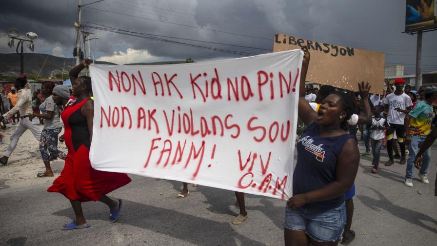 Líder de pandilla amenaza con asesinar a misioneros secuestrados en Haití Líder de pandilla amenaza con asesinar a misioneros secuestrados en Haití