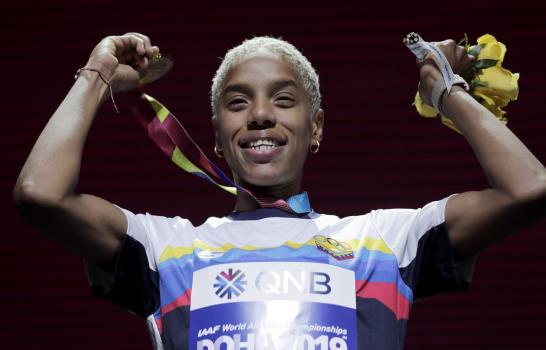 Desisa, de Etiopía, gana el maratón en la rama varonil