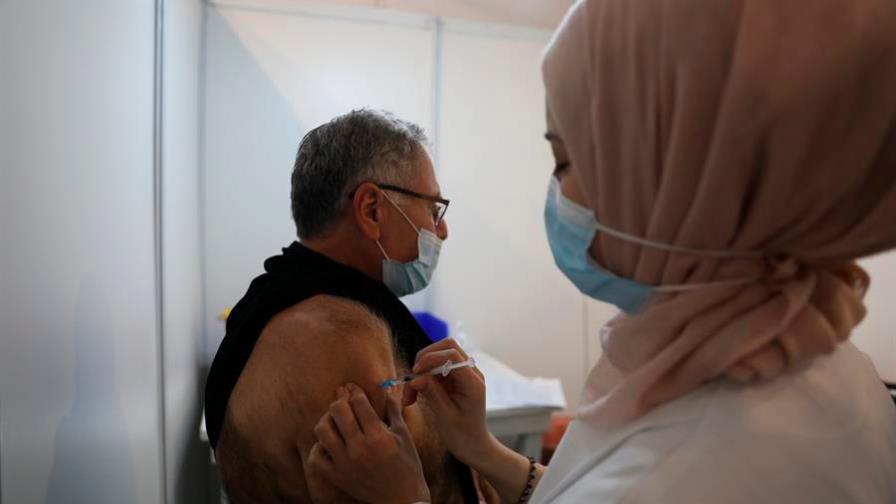 Un millón de personas en Israel reciben primera dosis de vacuna contra COVID