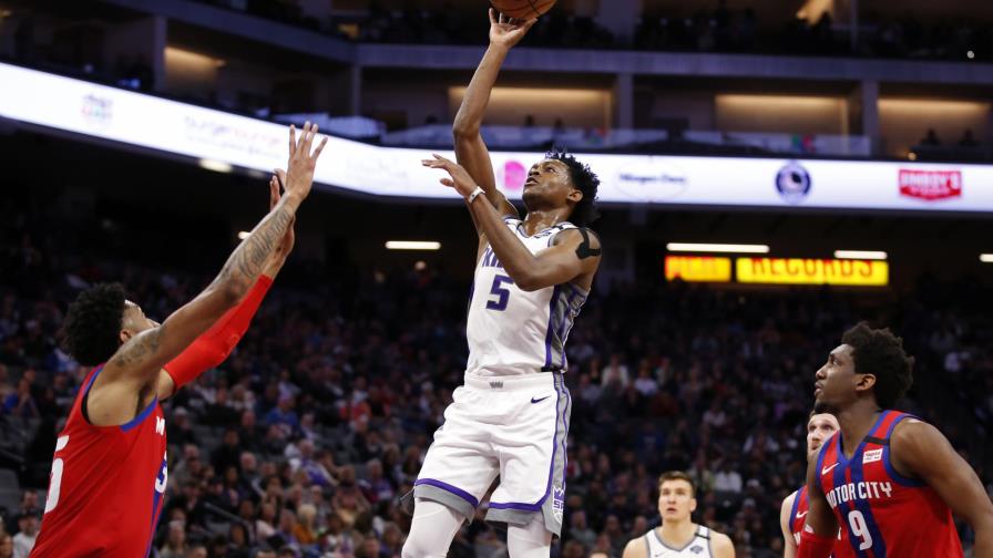 Kings se recuperan y superan a Pistons Kings se recuperan y superan a Pistons