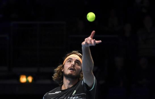 Campeón defensor Zverev supera a Nadal en Finales de la ATP Campeón defensor Zverev supera a Nadal en Finales de la ATP