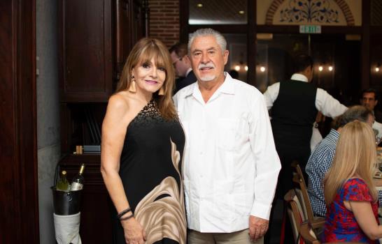 Fundación Cristina Mundial agasaja a ex presidente de México