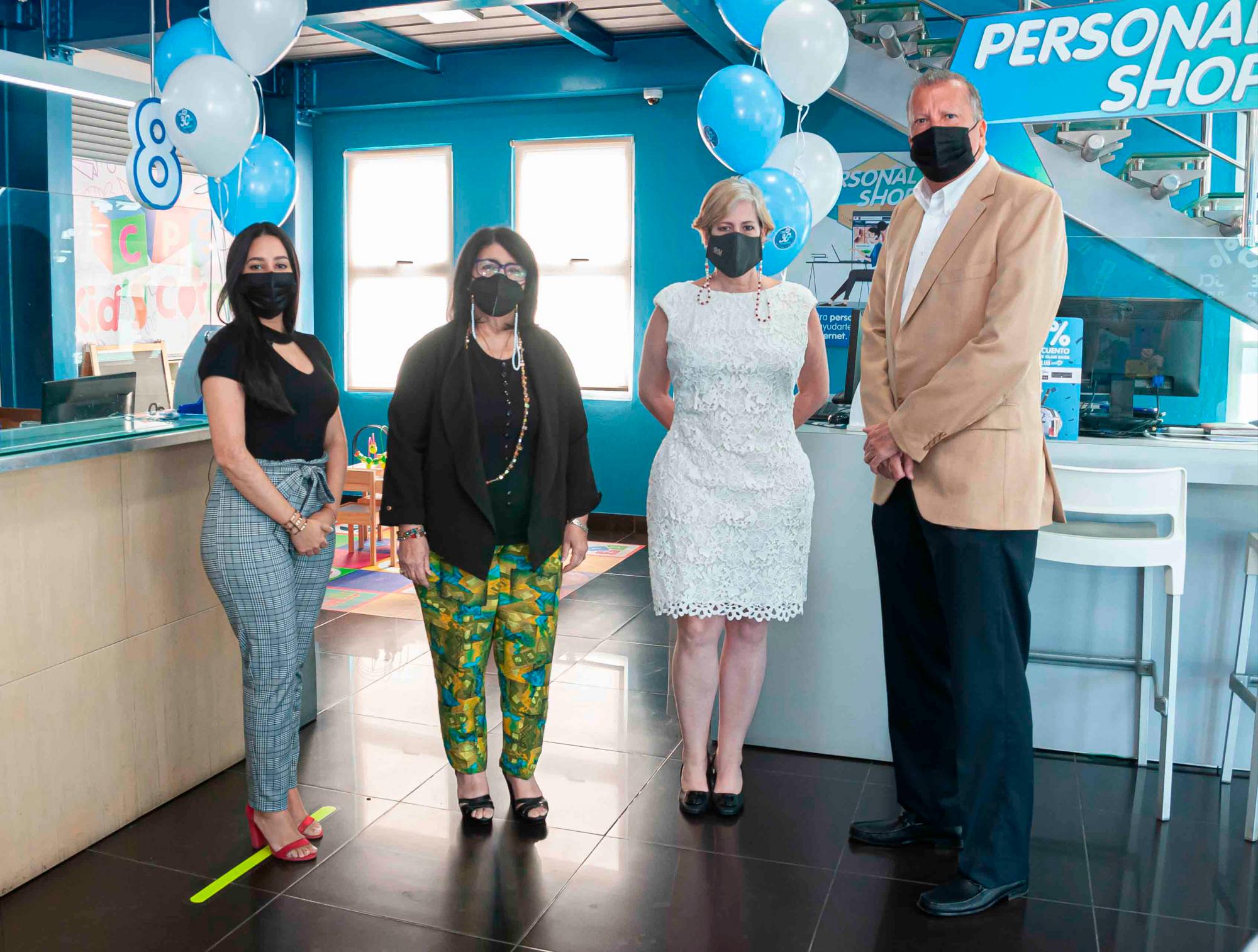 Luisanna Rodriguez, Annie Cavallo, Blanca Mera y Luis Valdez.