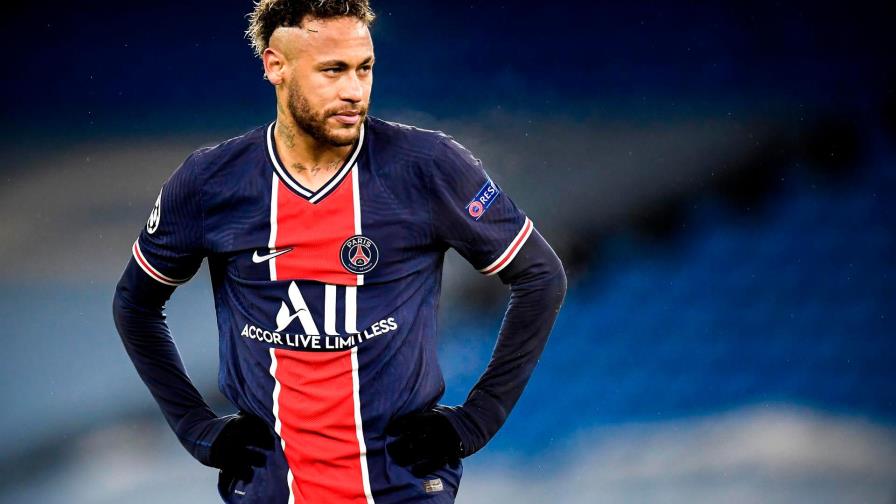Neymar renueva con el París Saint-Germain hasta 2025