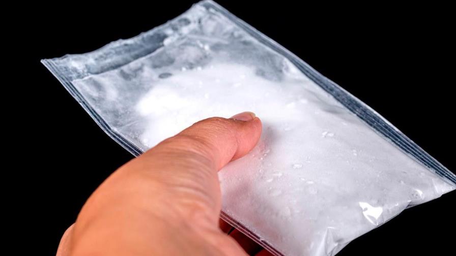 Incautan 515 kilos de cocaína en lancha y localizan avioneta quemada en Guatemala