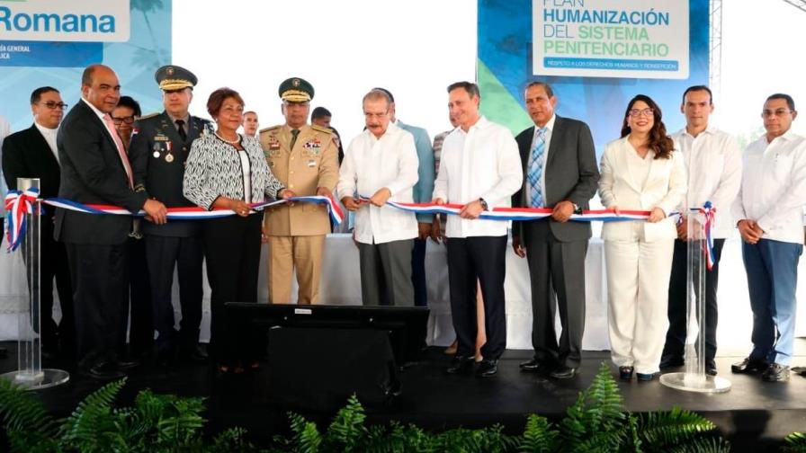 Presidente inaugura Centro para Adolescentes en Conflicto con la Ley Penal en La Romana Presidente inaugura Centro para Adolescentes en Conflicto con la Ley Penal en La Romana