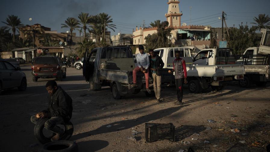 Aumentan choques por el control de la capital libia Aumentan choques por el control de la capital libia