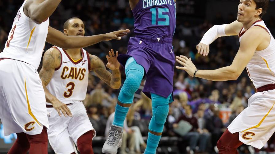 Con 19 puntos de Lamb, Hornets vapulean 126-94 a Cavaliers