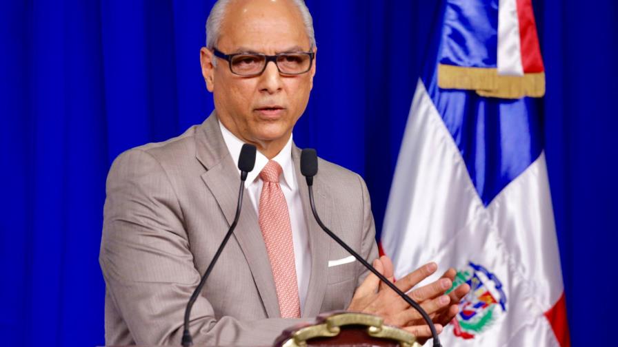 Consultor jurídico del Poder Ejecutivo habla sobre aeropuerto en Bávaro