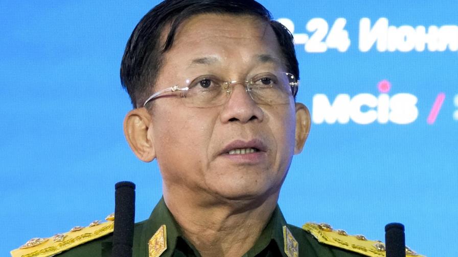 Líderes de ASEAN realizan cumbre sin general de Myanmar