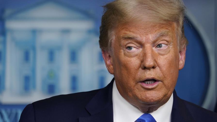 Sobrina de Trump demanda a la familia por millones