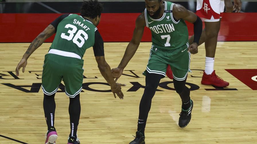 Celtics vencen fácilmente a unos Rockets en caída libre