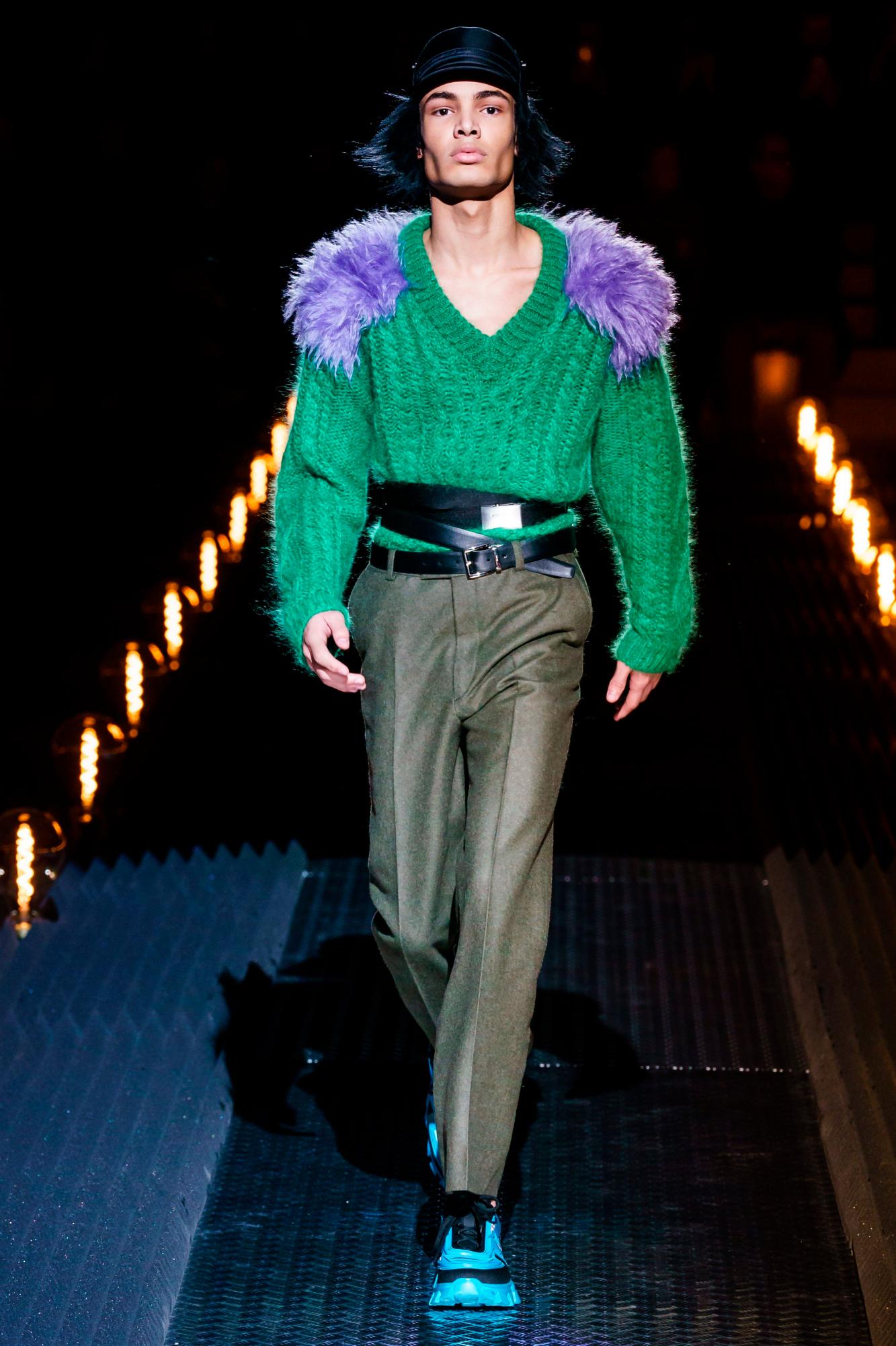 Los diseños de Prada empezarán a reemplazar la piel de animal con otros materiales.