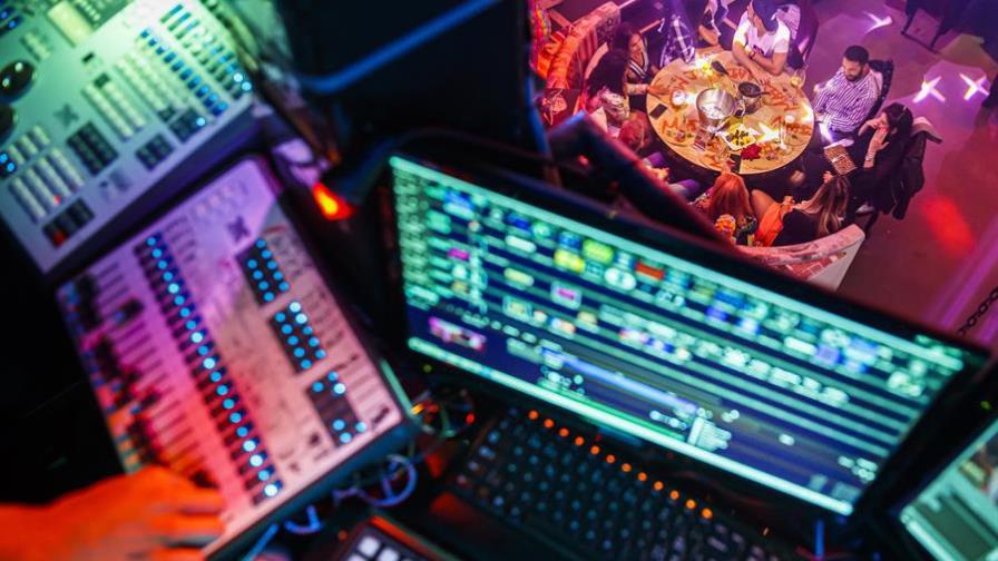 Cataluña cierra las discotecas y salas de fiesta para frenar el coronavirus