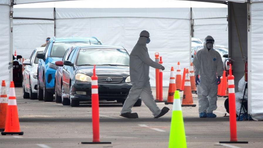 Florida entra en confinamiento obligatorio con casos de COVID-19 en aumento