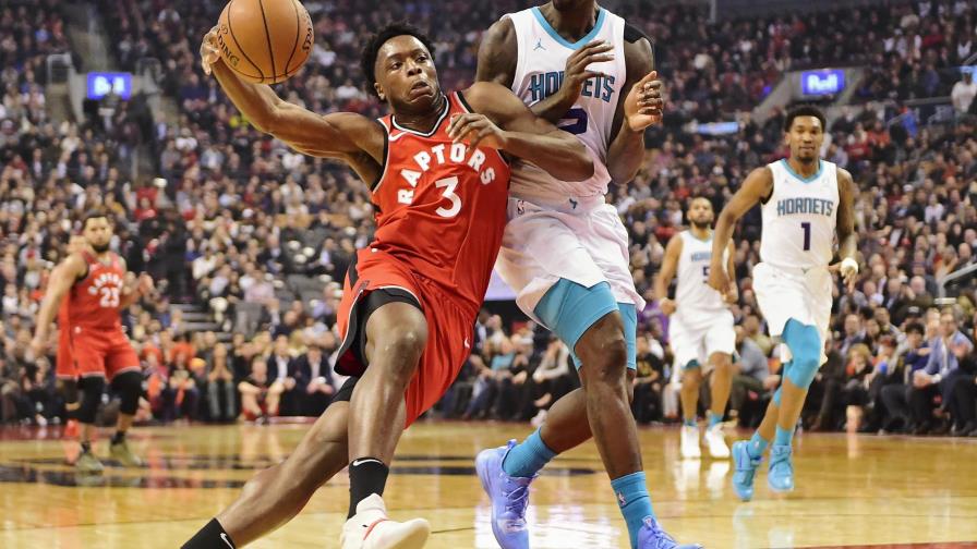 Anonoby logra 24 puntos; Raptors arrollan a Hornets Anonoby logra 24 puntos; Raptors arrollan a Hornets