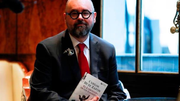 Carlos Ruiz Zafón, el escritor español más leído del mundo