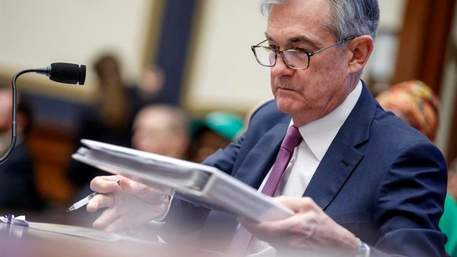 Powell alerta de riesgos económicos de coronavirus bajo ataques de Trump Powell alerta de riesgos económicos de coronavirus bajo ataques de Trump
