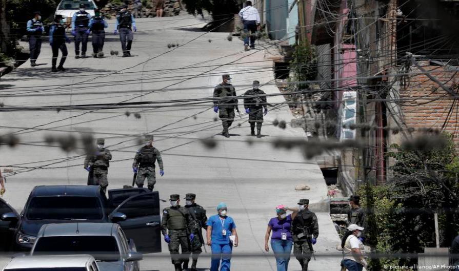 Más de 400 detenidos en Honduras por incumplir el toque de queda por covid-19
