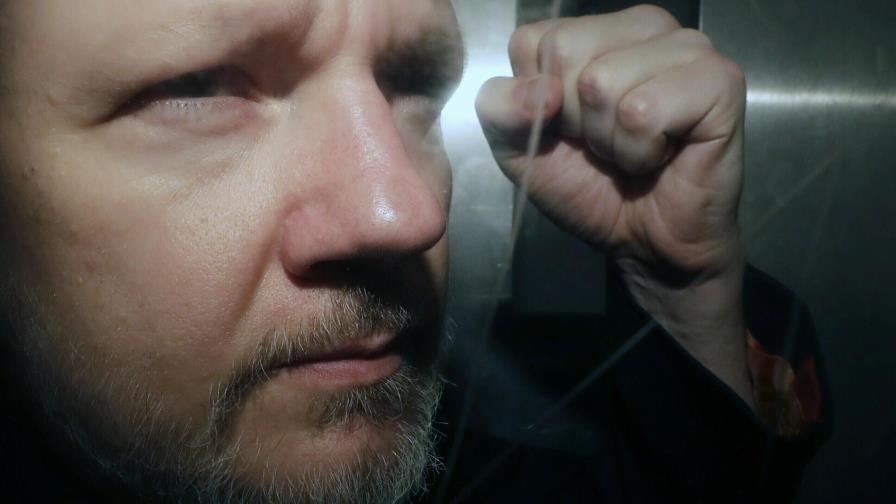 WikiLeaks: Postergan audiencia de extradición de Assange