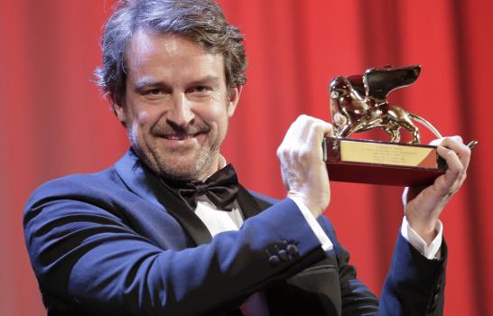 Lorenzo Vigas vuelve a Venecia con “La caja”