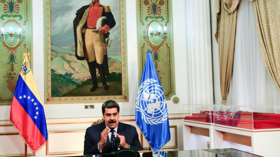 Maduro pide adaptar el sistema jurídico para hacer frente a sanciones de EE.UU. Maduro pide adaptar el sistema jurídico para hacer frente a sanciones de EE.UU.