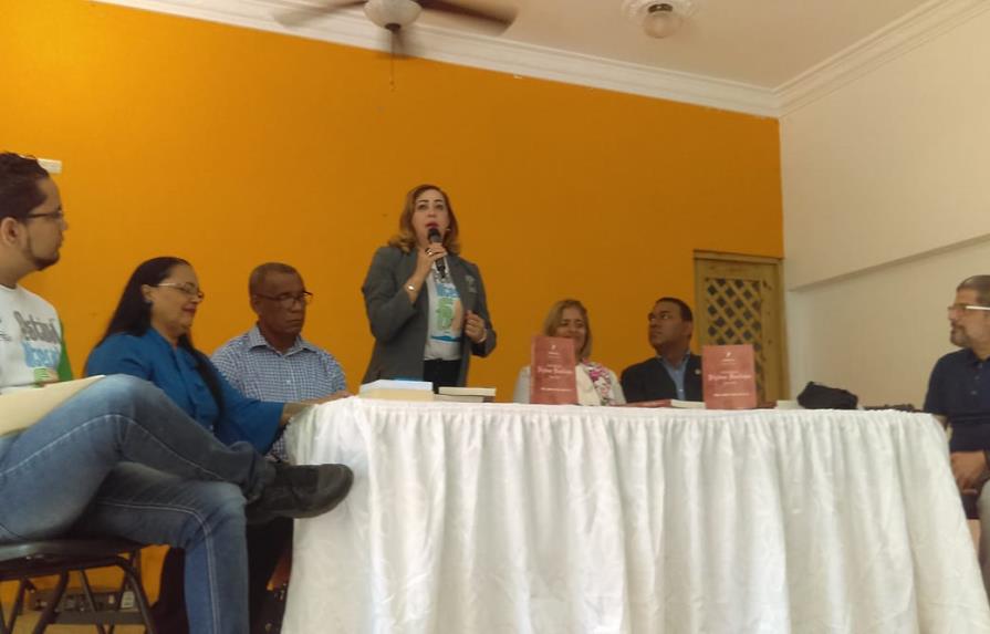 Un encuentro de escritores en Ocoa