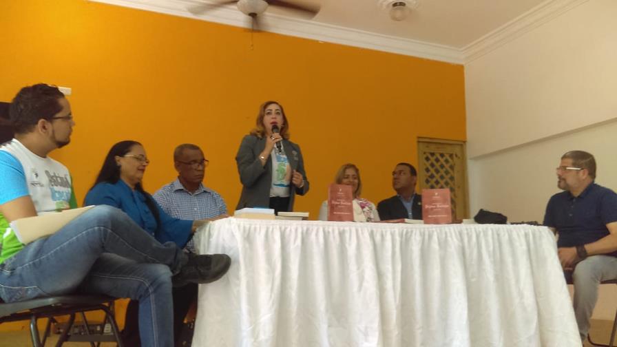 Un encuentro de escritores en Ocoa