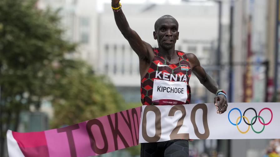Eliud Kipchoge defiende su título olímpico en la maratón