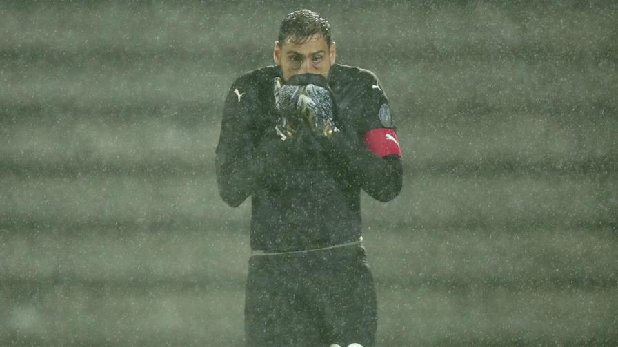 Milan se impone por penales y avanza a la Liga Europa