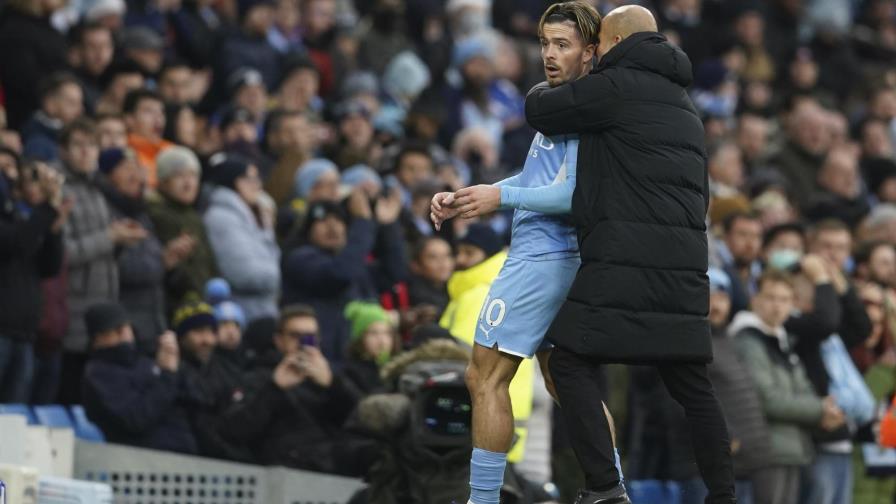 Primeros tres sitios del fútbol de Inglaterra consiguen reñidas victorias