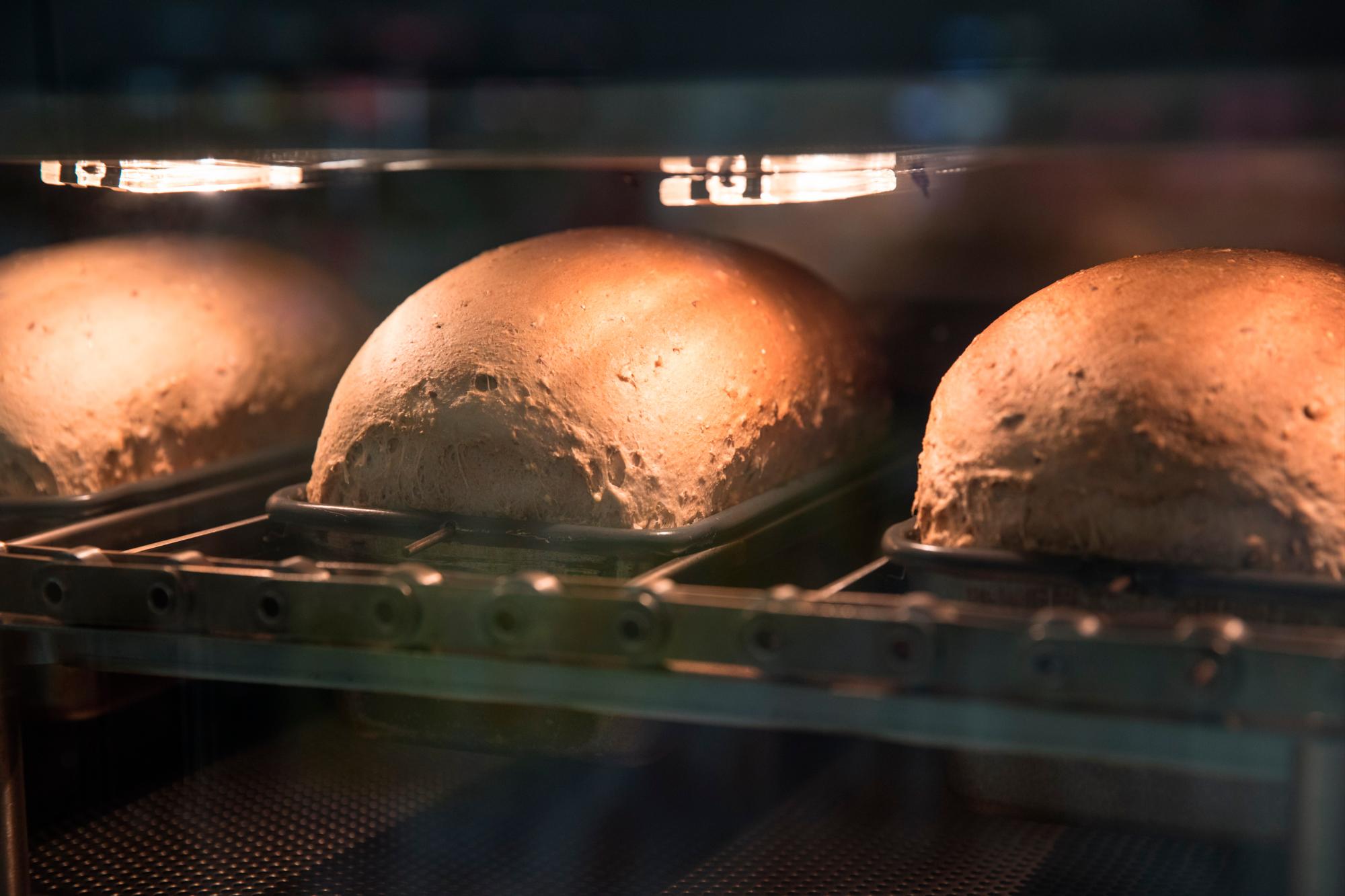 Detalle del proceso de fabricación del pan, totalmente transparente en el robot. 